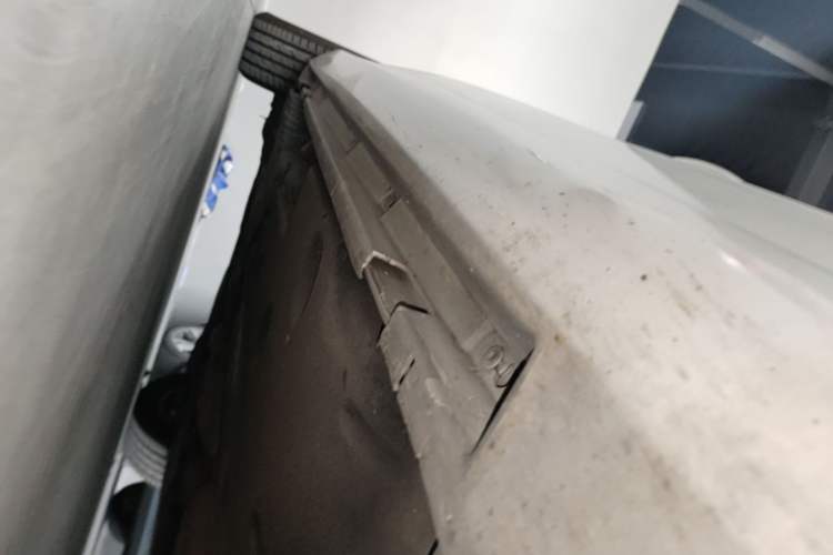 Used Volvo S60 2017 S60L T3 Smart Upgrade Edition Right Side Sill