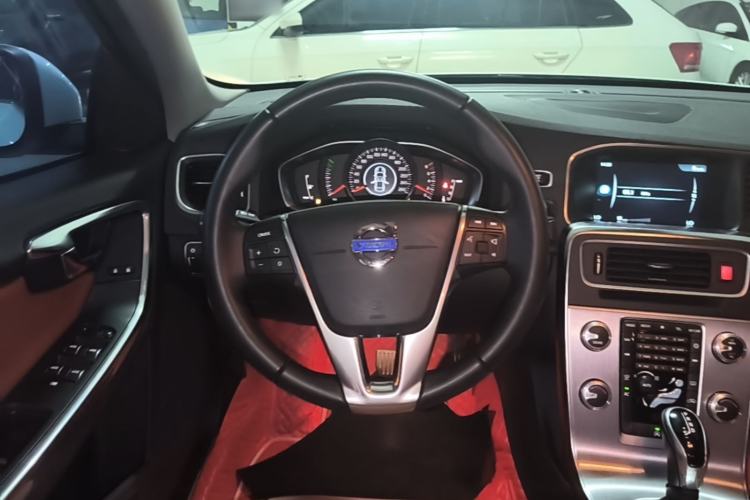 Used Volvo S60 2017 S60L T3 Smart Upgrade Edition Steering Wheel