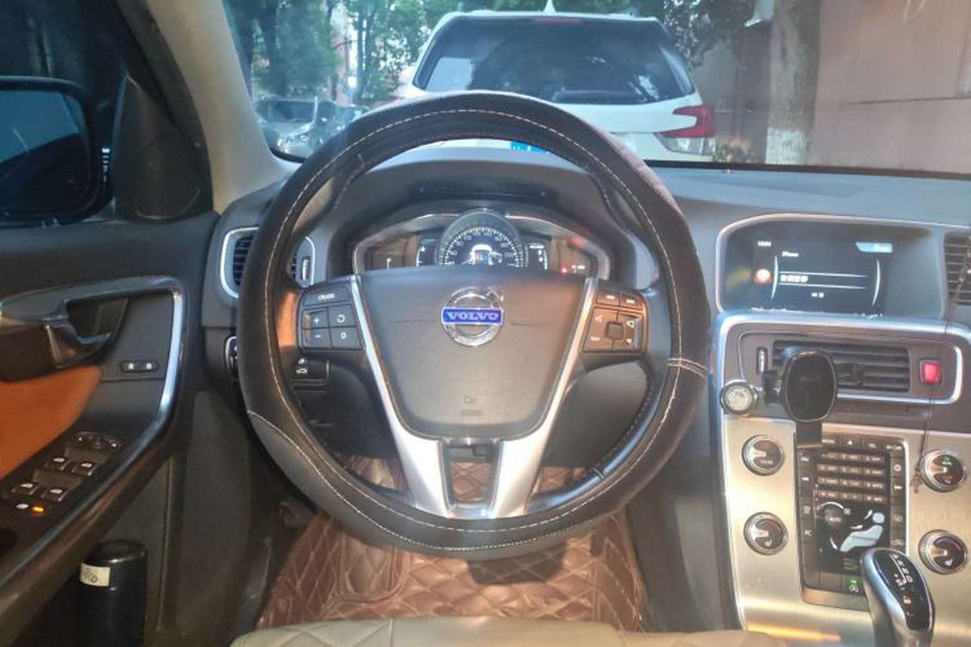 Used Volvo S60 2017 S60L T4 Smart Range Edition Steering Wheel