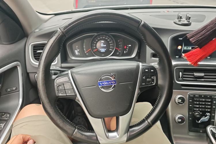 Used Volvo S60 2017 S60L T3 Smart Upgrade Edition Steering Wheel