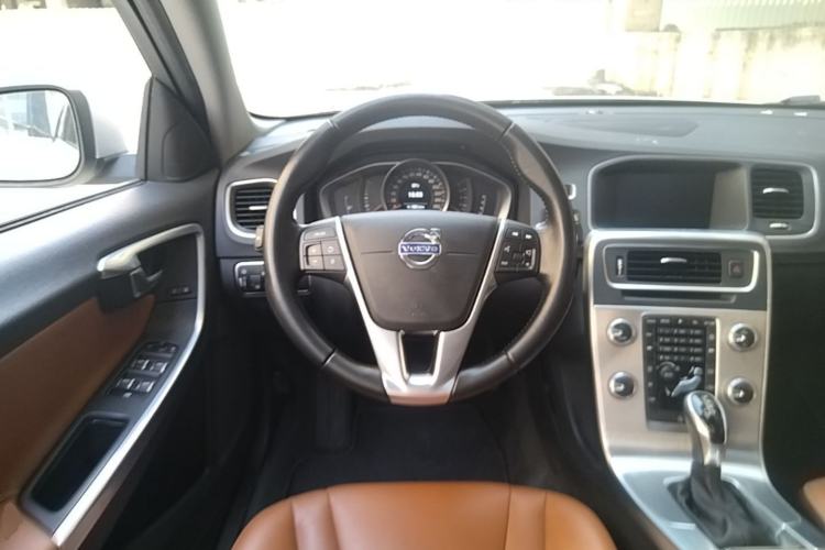 Used Volvo S60 2017 S60L T3 Smart Upgrade Edition Steering Wheel