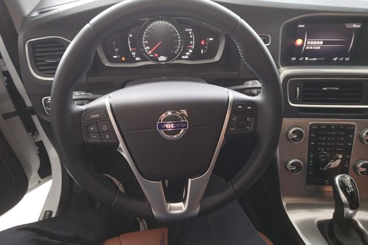 Used Volvo S60 2017 S60L T4 Smart Range Edition Steering Wheel