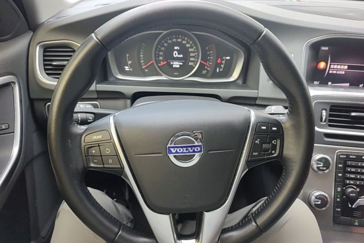 Used Volvo S60 2017 S60L T3 Smart Upgrade Edition Steering Wheel