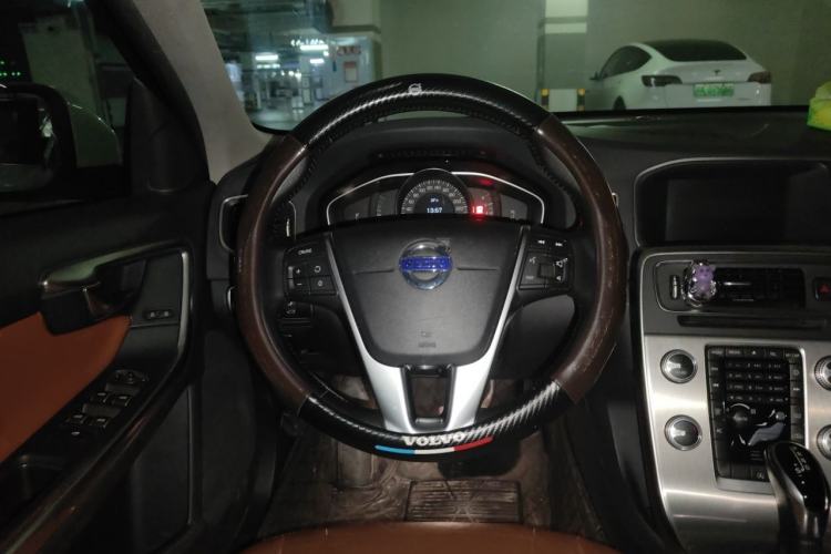 Used Volvo S60 2017 S60L T3 Smart Upgrade Edition Steering Wheel