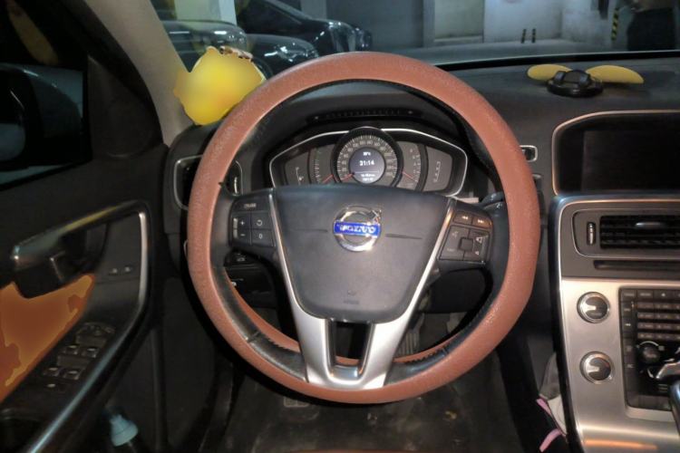 Used Volvo S60 2017 S60L T3 Smart Upgrade Edition Steering Wheel