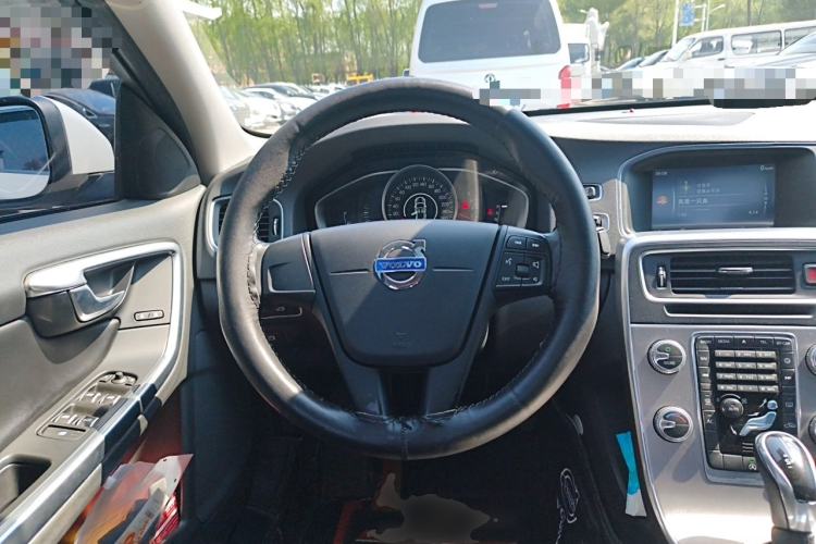 Used Volvo S60 2017 S60L T3 Smart Drive Edition Steering Wheel