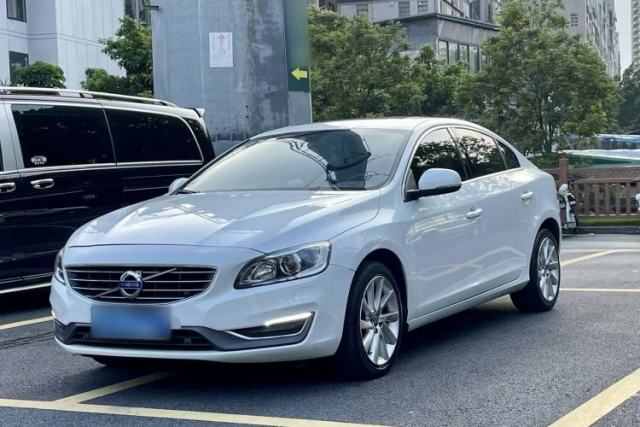 Używany Volvo S60 2017 S60L T4 Smart Range Edition