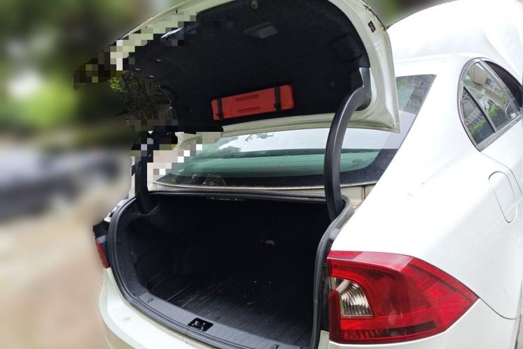 Used Volvo S60 2017 S60L T3 Smart Drive Edition Trunk