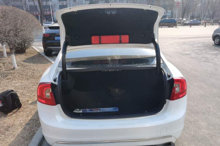 Used Volvo S60 2017 S60L T5 Intelligent Drive Edition Trunk