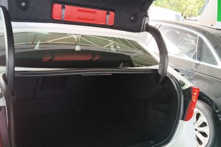 Used Volvo S60 2017 S60L T4 Smart Range Edition Trunk