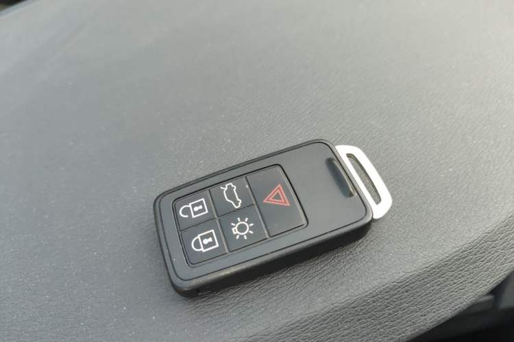 Used Volvo S60 2017 S60L T5 Intelligent Drive Edition Vehicle Key