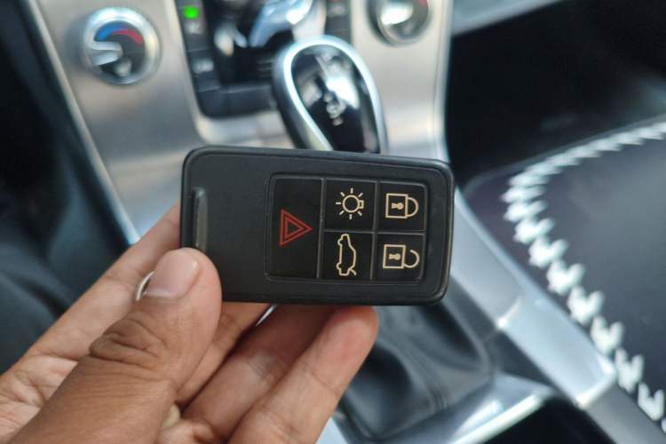 Used Volvo S60 2017 S60L T4 Smart Range Edition Vehicle Key