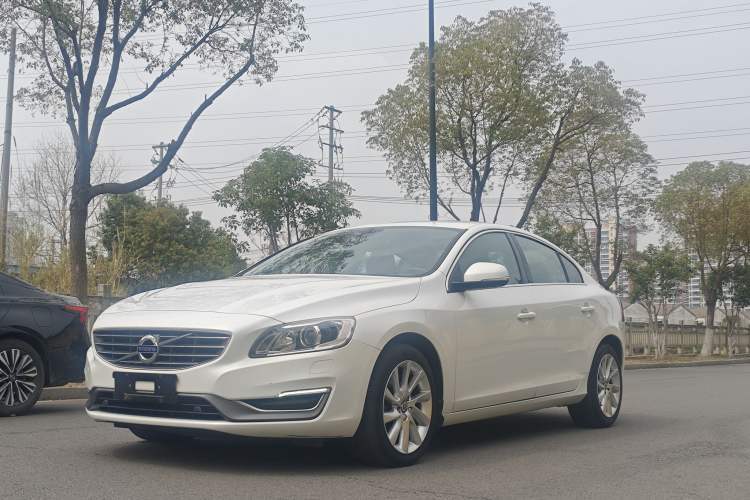 Used Volvo S60 2017 S60L T4 Smart Range Edition Guazi used car, China used car export, Used car for sale, Used cars, Cheapest cars for sale