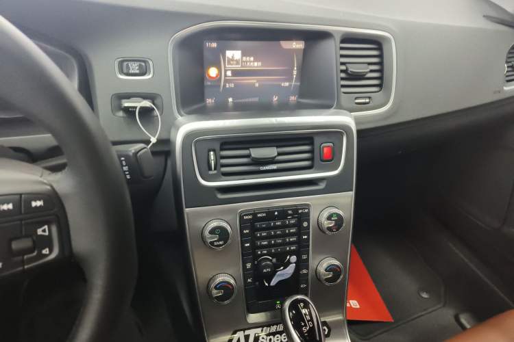 Used Volvo S60 2017 S60L T3 Smart Upgrade Edition Audio And AC Panel