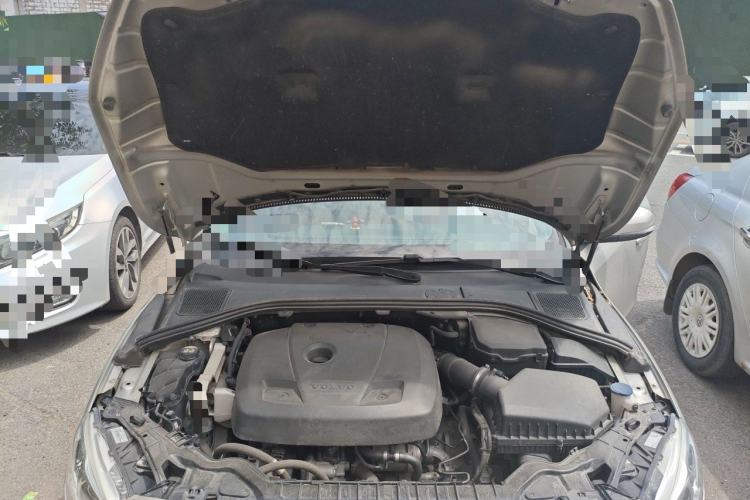 Used Volvo S60 2017 S60L T4 Smart Range Edition Engine Bay