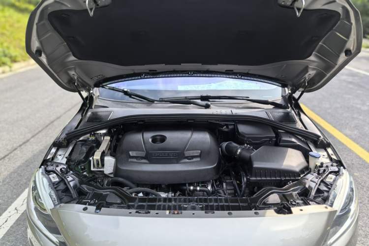 Used Volvo S60 2017 S60L T3 Smart Upgrade Edition Engine Bay