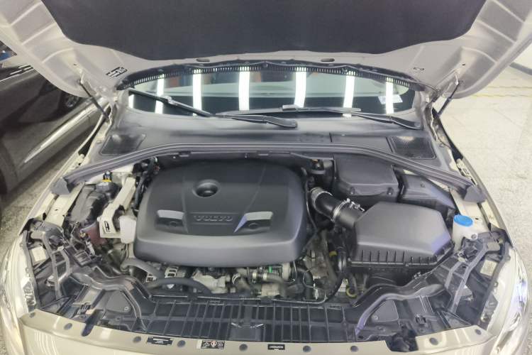 Used Volvo S60 2017 S60L T3 Smart Upgrade Edition Engine Bay