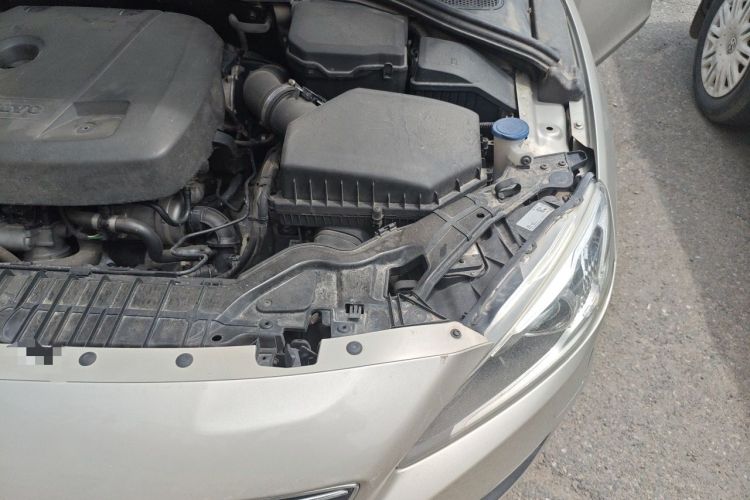 Used Volvo S60 2017 S60L T4 Smart Range Edition Engine Bay Left
