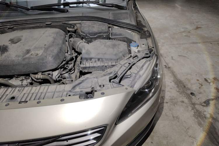 Used Volvo S60 2017 S60L T3 Smart Upgrade Edition Engine Bay Left