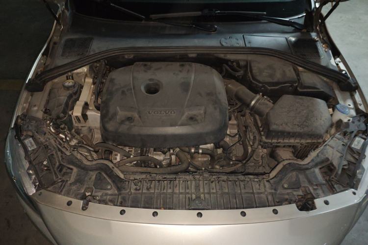Used Volvo S60 2017 S60L T4 Smart Range Edition Engine Bay