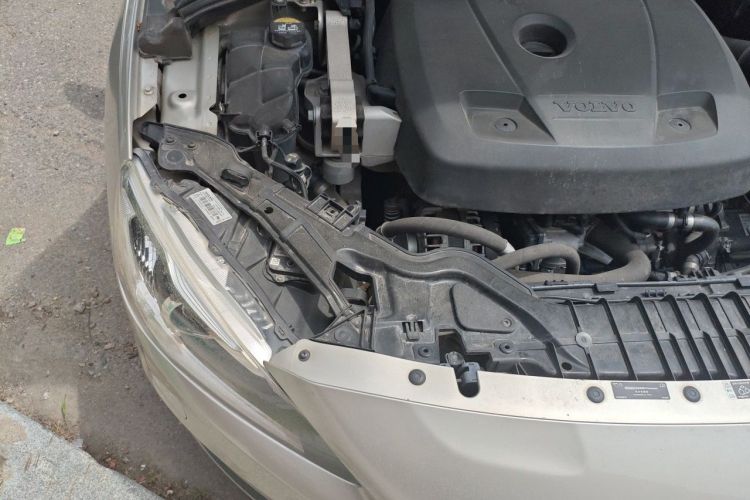 Used Volvo S60 2017 S60L T4 Smart Range Edition Engine Bay Right