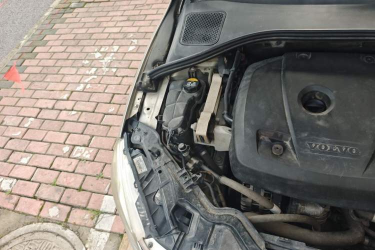 Used Volvo S60 2017 S60L T5 Intelligent Drive Edition Engine Bay Right