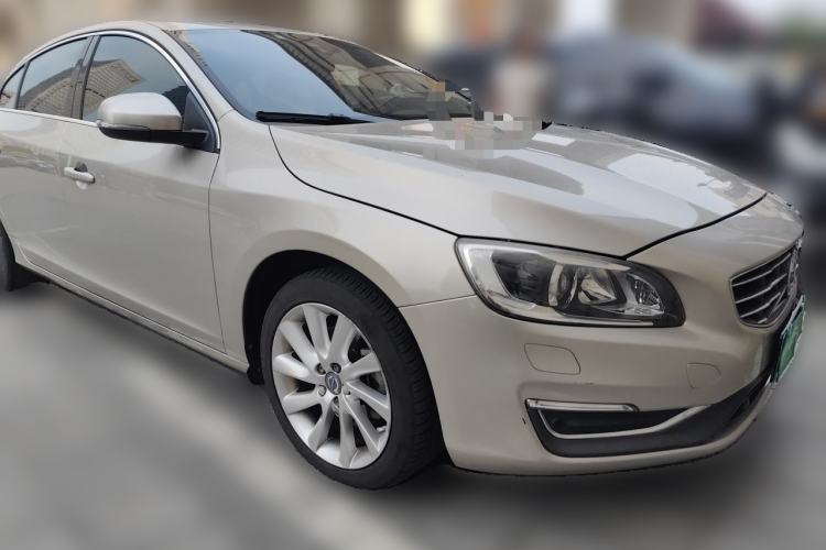 Used Volvo S60 2017 S60L T4 Smart Range Edition Front Right 45 Deg