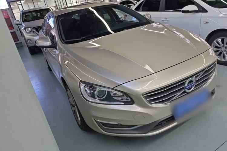 Used Volvo S60 2017 S60L T4 Smart Range Edition Front Right 45 Deg