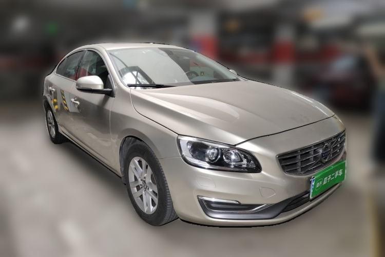 Used Volvo S60 2017 S60L T3 Smart Upgrade Edition Front Right 45 Deg