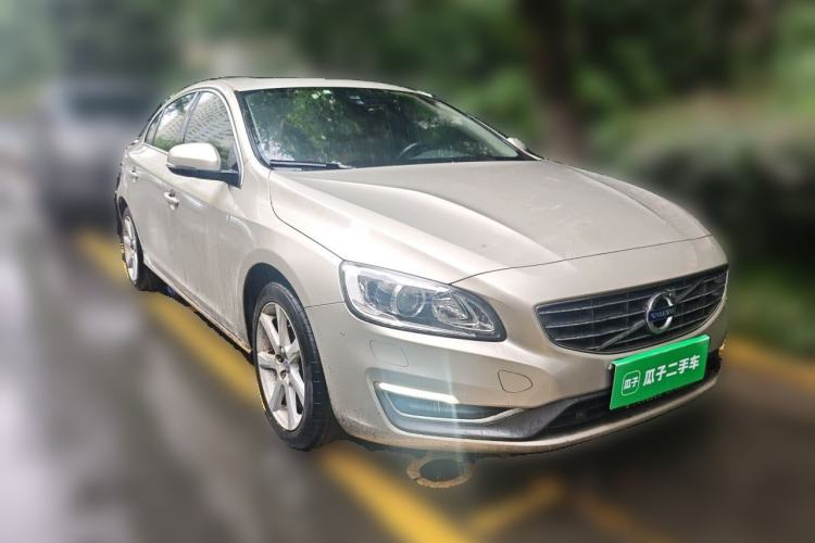 Used Volvo S60 2017 S60L T5 Intelligent Drive Edition Front Right 45 Deg