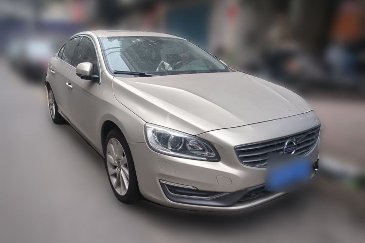 Used Volvo S60 2017 S60L T4 Smart Range Edition Front Right 45 Deg