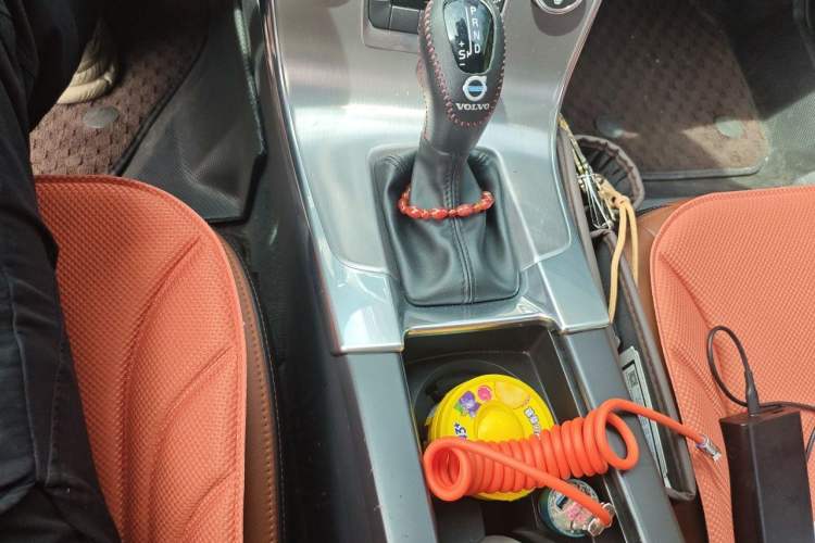 Used Volvo S60 2017 S60L T4 Smart Range Edition Gear Lever