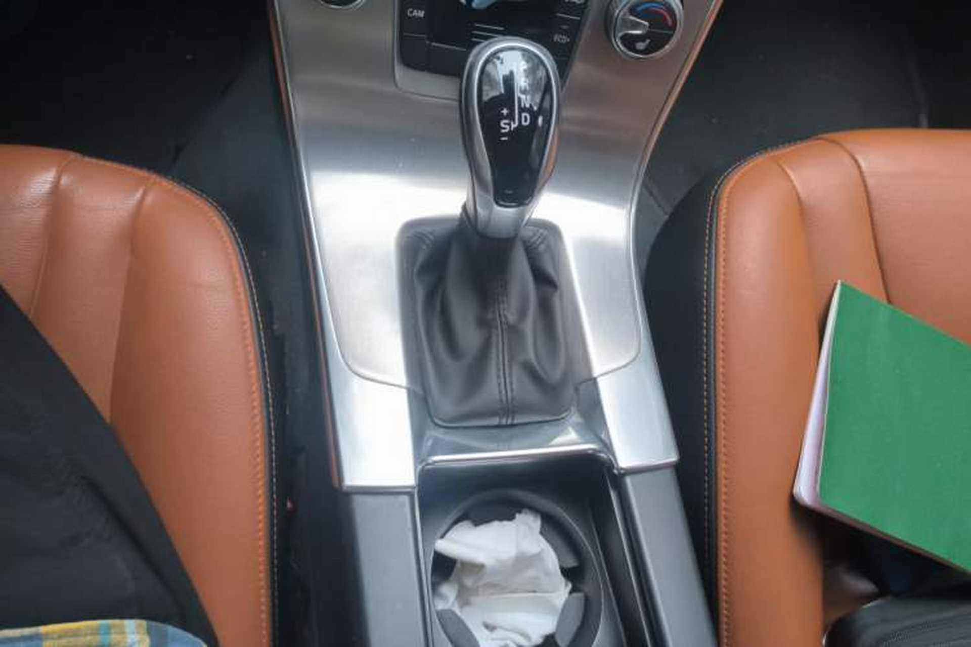 Used Volvo S60 2017 S60L T4 Smart Range Edition Gear Lever