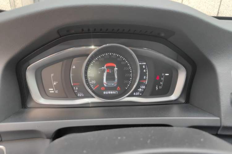Used Volvo S60 2017 S60L T4 Smart Range Edition Instrument Cluster
