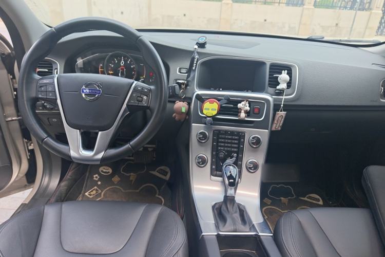 Used Volvo S60 2017 S60L T5 Intelligent Drive Edition Interior 2