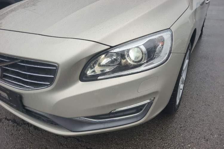 Used Volvo S60 2017 S60L T5 Intelligent Drive Edition Left Front Headlight