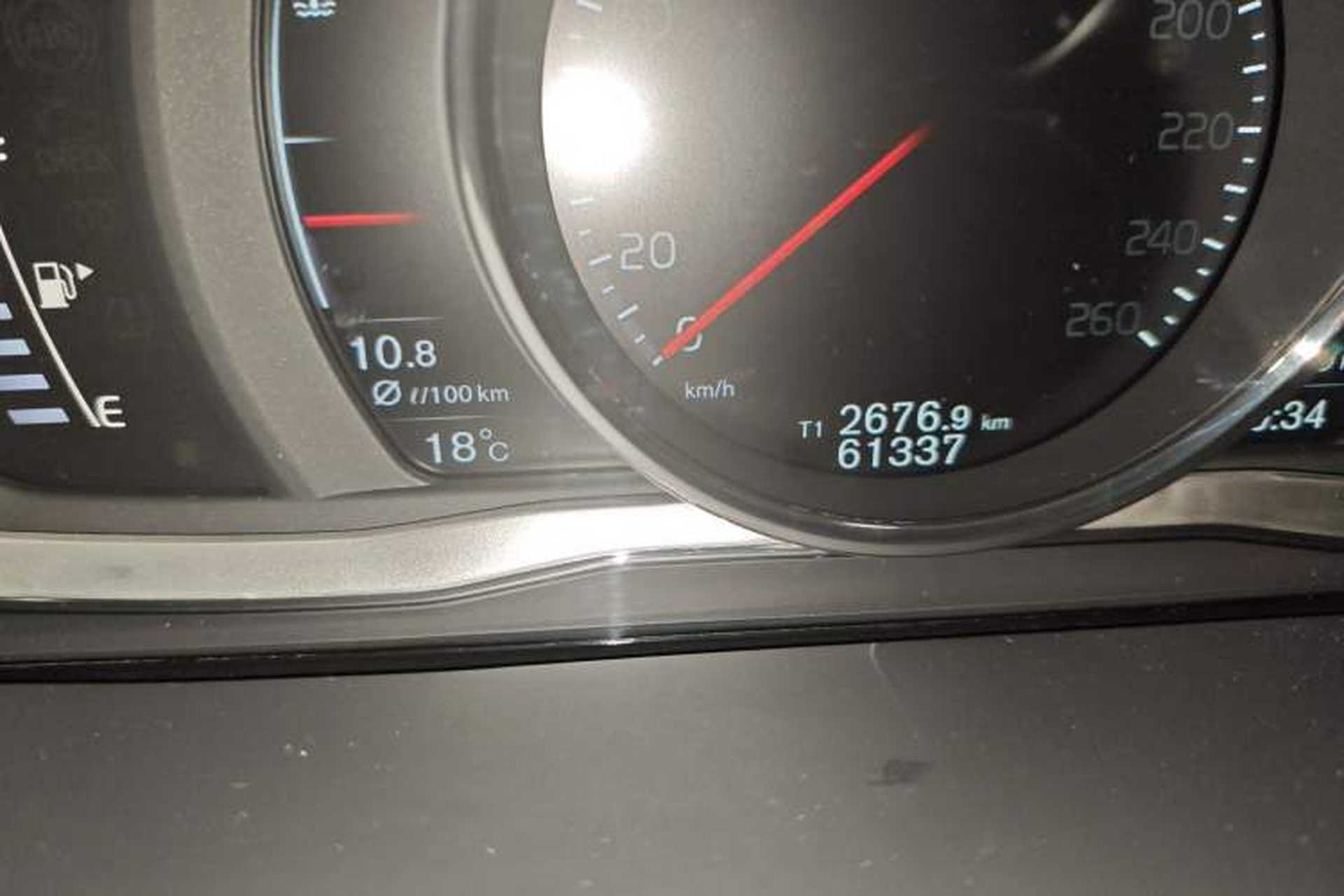 Used Volvo S60 2017 S60L T4 Smart Range Edition Odometer Close Up