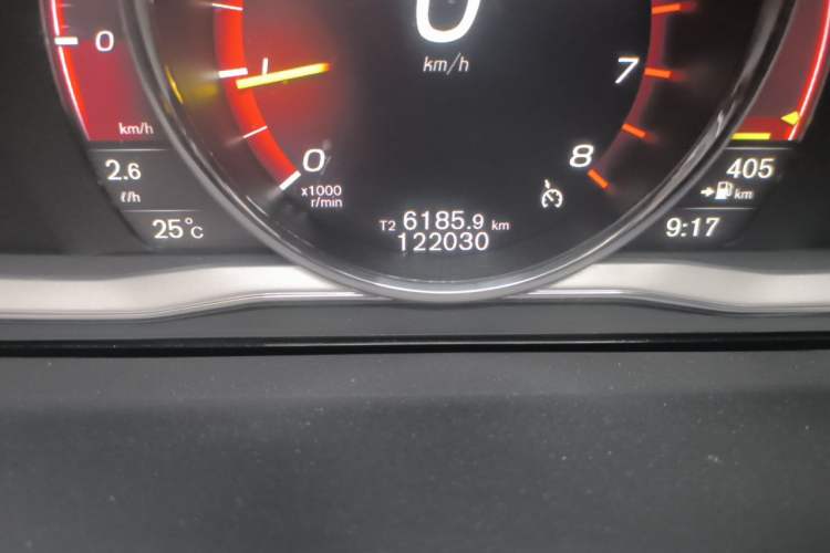 Used Volvo S60 2017 S60L T4 Smart Range Edition Odometer Close Up