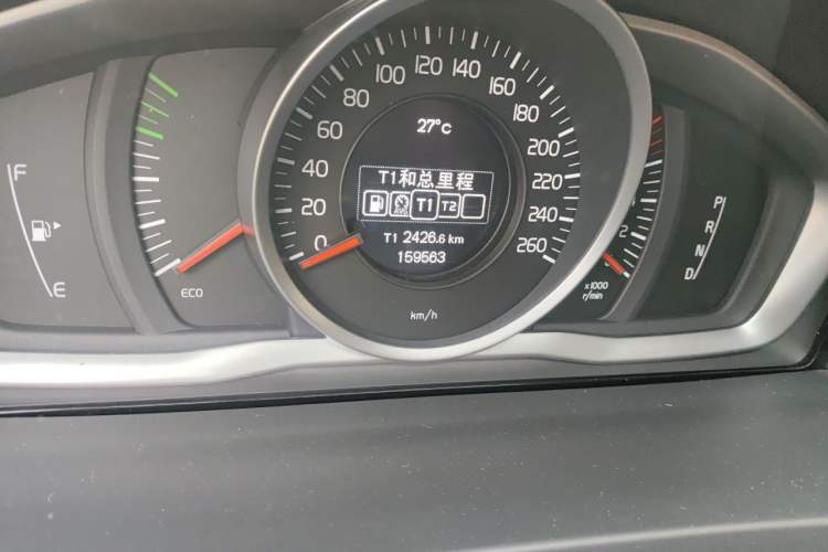 Used Volvo S60 2017 S60L T3 Smart Drive Edition Odometer Close Up