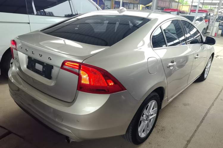 Used Volvo S60 2017 S60L T3 Smart Upgrade Edition Rear Right 45 Deg