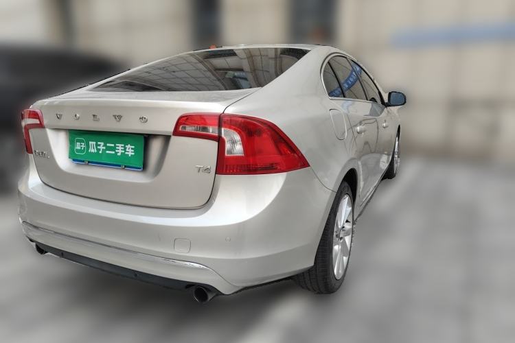 Used Volvo S60 2017 S60L T4 Smart Range Edition Rear Right 45 Deg