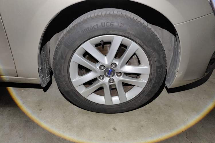 Used Volvo S60 2017 S60L T3 Smart Upgrade Edition Right Front Wheel Hub