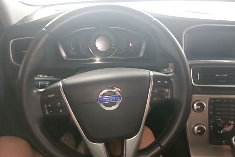 Used Volvo S60 2017 S60L T3 Smart Upgrade Edition Steering Wheel