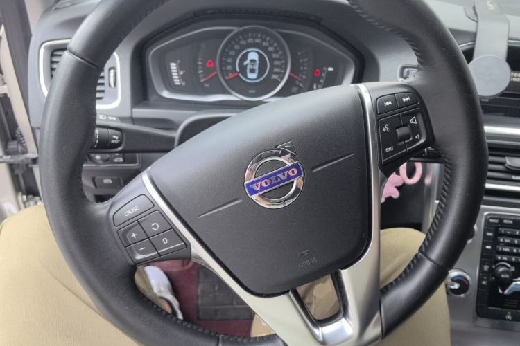 Used Volvo S60 2017 S60L T3 Smart Upgrade Edition Steering Wheel
