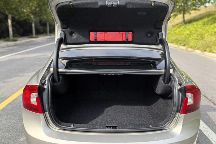Used Volvo S60 2017 S60L T3 Smart Upgrade Edition Trunk