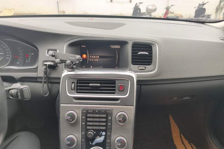 Used Volvo S60 2018 S60L T3 Smart Upgrade Edition Audio And AC Panel
