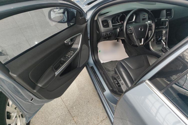 Used Volvo S60 2018 S60L T5 Intelligent Drive Progressive Edition Driver Seat