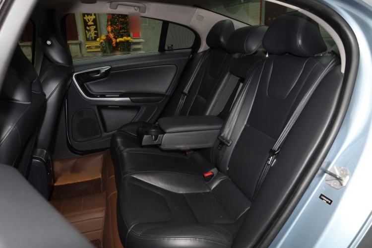 Used Volvo S60 2018 S60L T3 Smart Upgrade Edition Interior 3