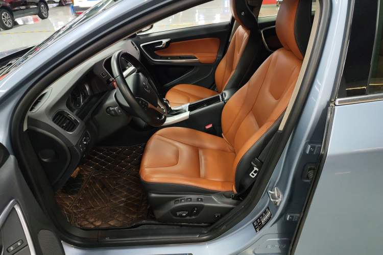Used Volvo S60 2018 S60L T3 Smart Progress Edition Left Front Seat