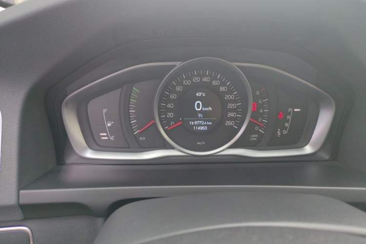 Used Volvo S60 2018 S60L T3 Smart Upgrade Edition Odometer Close Up